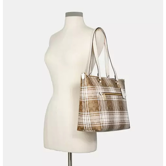 Coach Gallery Tote Bag In Signature Canvas With Hunting Fishing Plaid Print - Picture 7 of 16